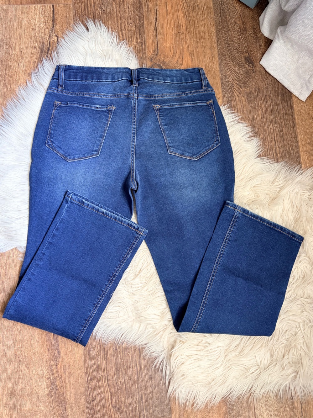Faded Glory Blue Flare Jeans - Picture 4 of 7